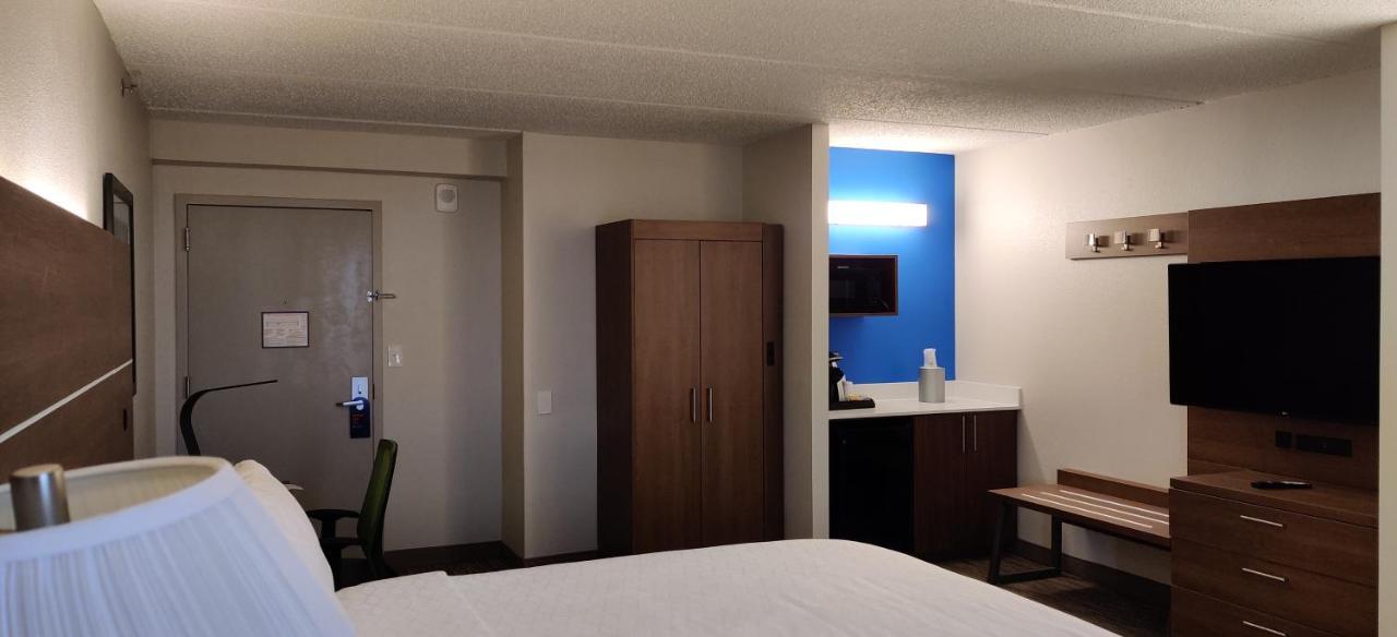 Holiday Inn Express Hotel & Suites Dallas Fort Worth Airport South By Ihg Irving Exterior photo