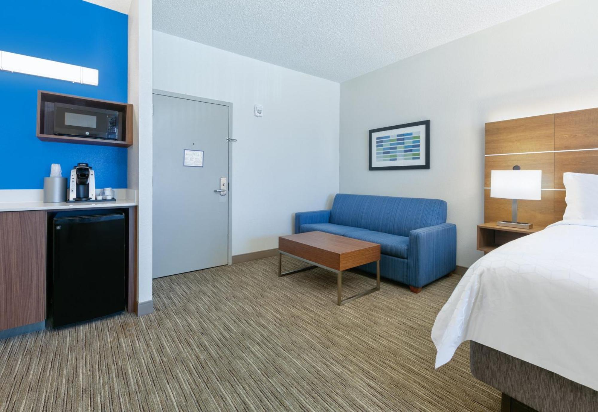 Holiday Inn Express Hotel & Suites Dallas Fort Worth Airport South By Ihg Irving Exterior photo