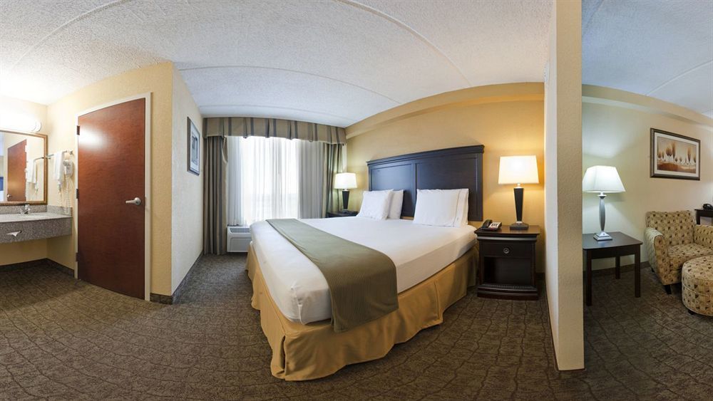 Holiday Inn Express Hotel & Suites Dallas Fort Worth Airport South By Ihg Irving Exterior photo